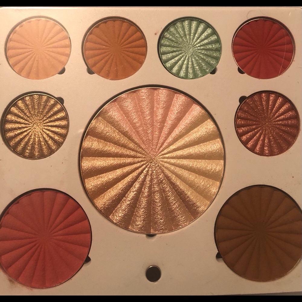 OFRA full face palette New in box never used